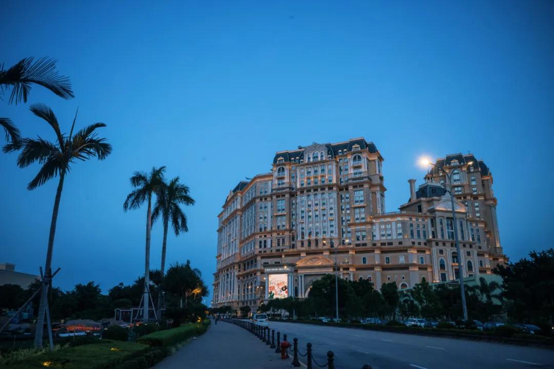 200元住总统套房,200块住酒店吃大餐