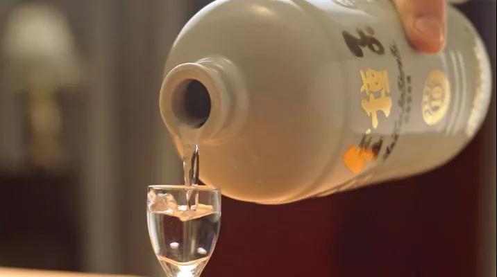 柔和金种子酒口感怎么样,品茗入口甘甜回甘