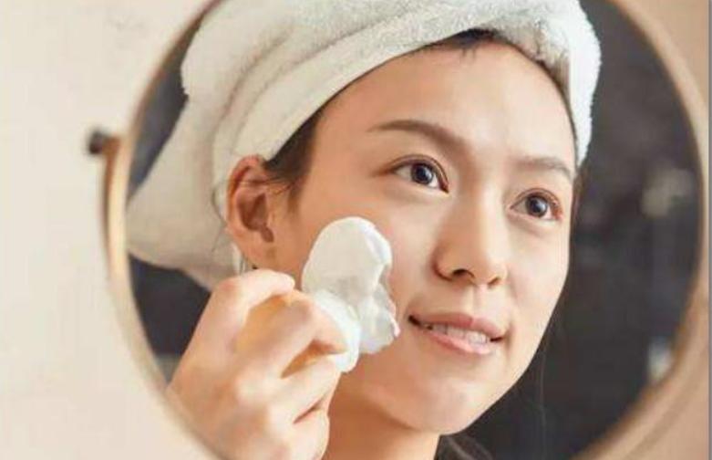 去黑头为什么黑头越来越多,长了黑头到底能不能挤