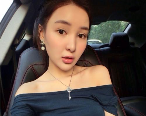 单纯的郭美美，如何走上私生活糜乱之路？不靠谱的亲戚负主要责任