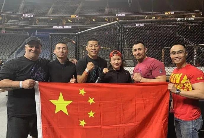 从酒店前台到冠军她从未放弃，河*姑北**娘张伟丽，这个女孩真“帅”！