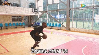 打篮球应该怎么样上篮,怎么学会打篮球的上篮