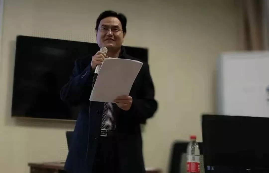 河南省腔镜疝修补学组中原行规范化疝修补巡讲信阳站活动举行