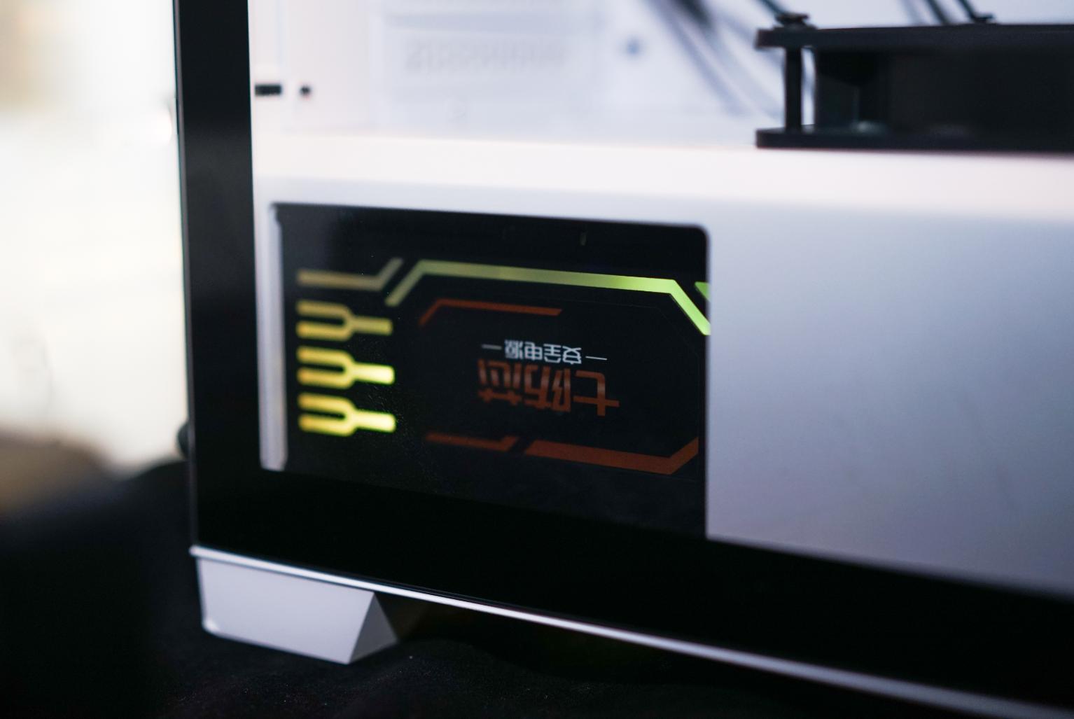 618装机用金士顿雷电RGB内存条？实测下来真的有点小惊喜