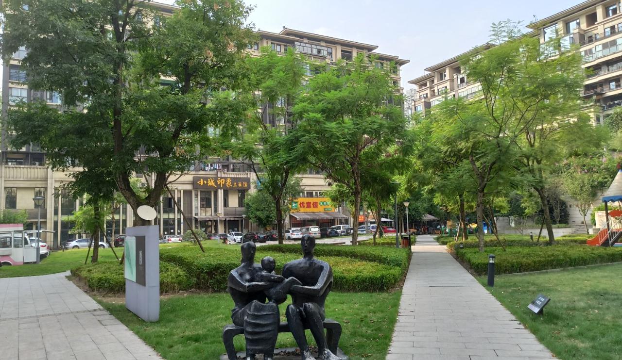 重庆汽博中心会整体搬迁吗,重庆汽博城事件