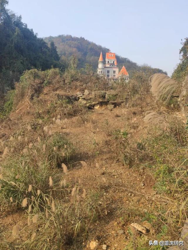 探秘荒废的城堡,探秘废弃堡垒