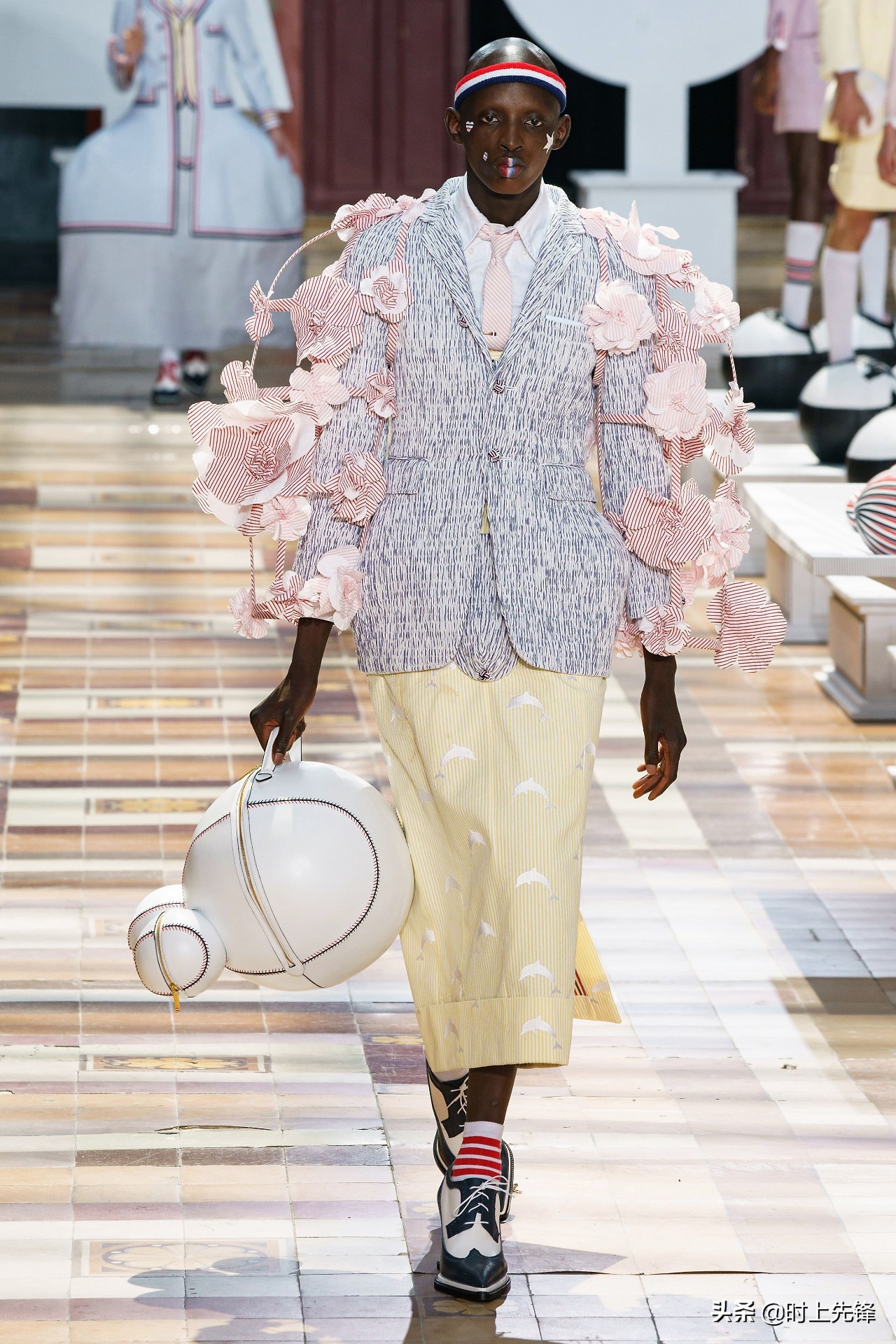 thombrowne男装走秀视频,thombrowne男装秀