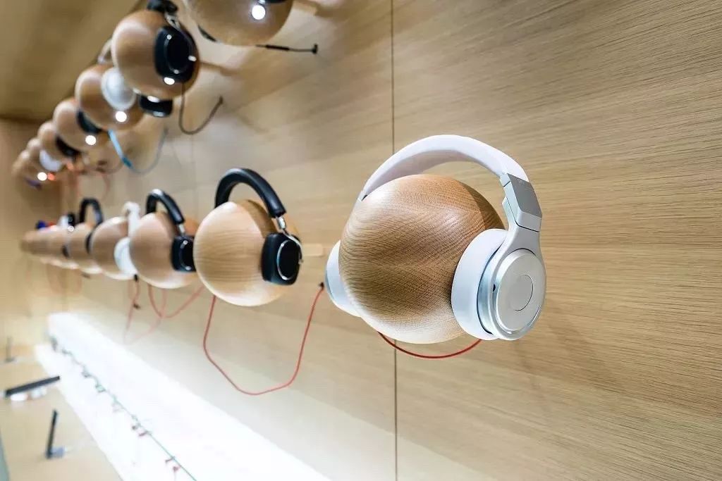 耳机音量的大小由什么决定,耳机音量多大算大