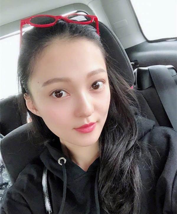 张韶涵化妆水视频,张韶涵推荐美白精华