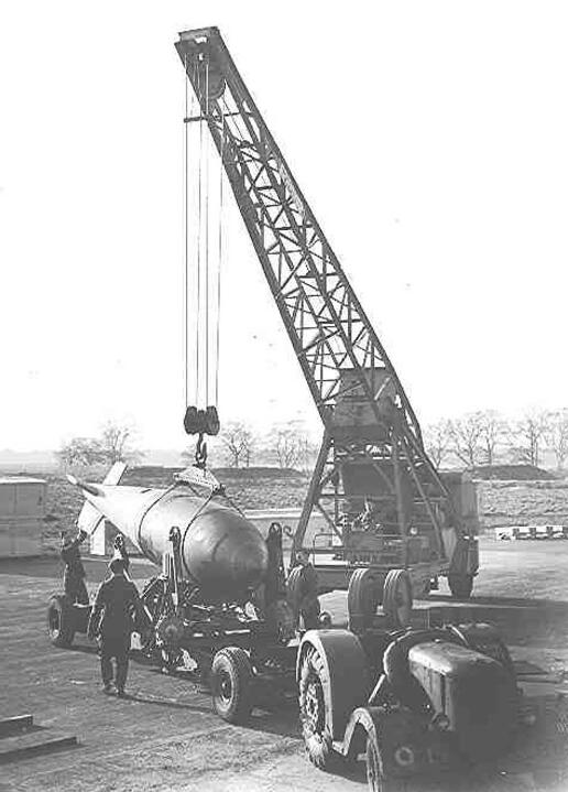 美英轰炸,美英轰炸机场