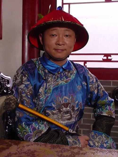 三德子带领乡亲致富,三德子靠养鸡赚上亿