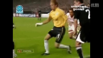 球王也假摔？盘点C罗假摔