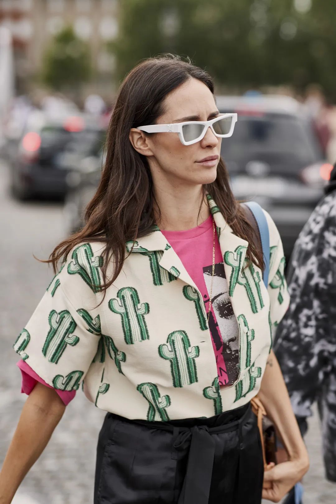 周董的新单曲,循环着许巍的歌