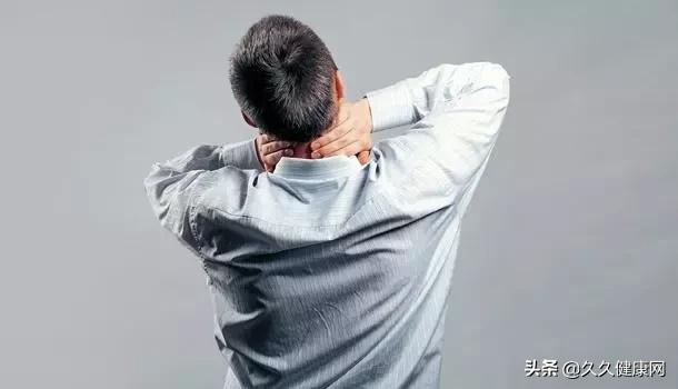 脖子睡落枕了怎样才能尽快调理好,一不小心就落枕