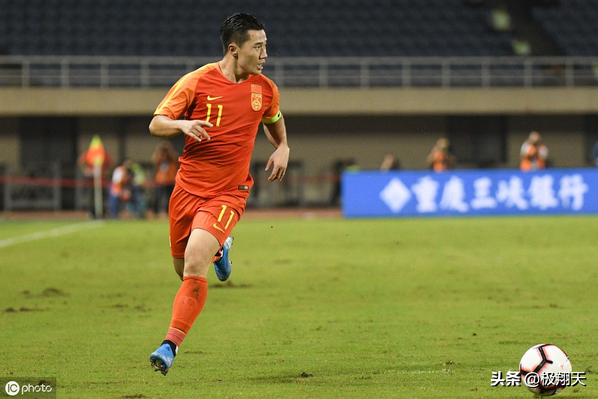 u23国足2-1马来西亚张玉宁点射,u22张玉宁完整视频