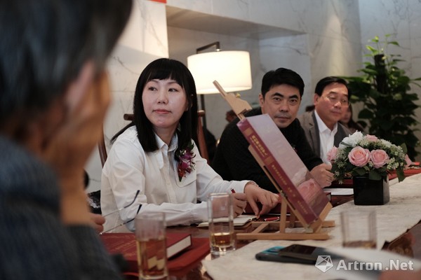 世界观比世界大——樱桃艺术作品展亮相北京鸟巢诸家评说专访