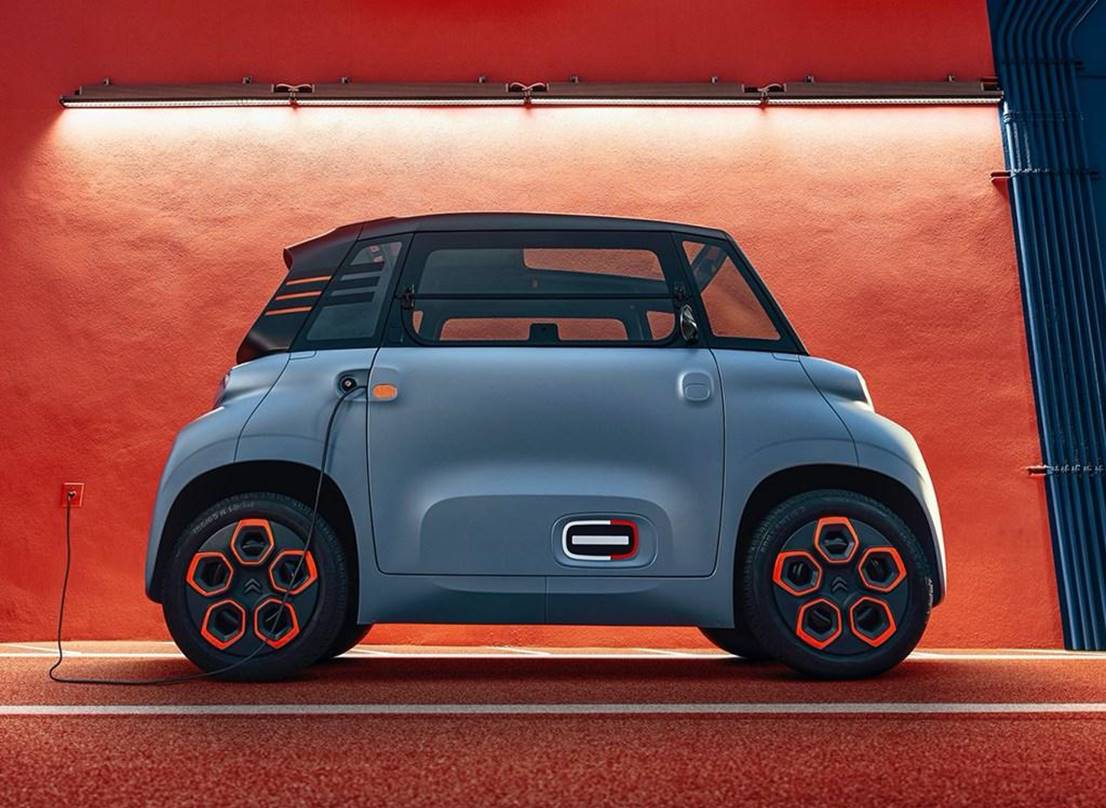 雪铁龙又反人类，前后不分+自杀式车门，法系真的要“作”到底？