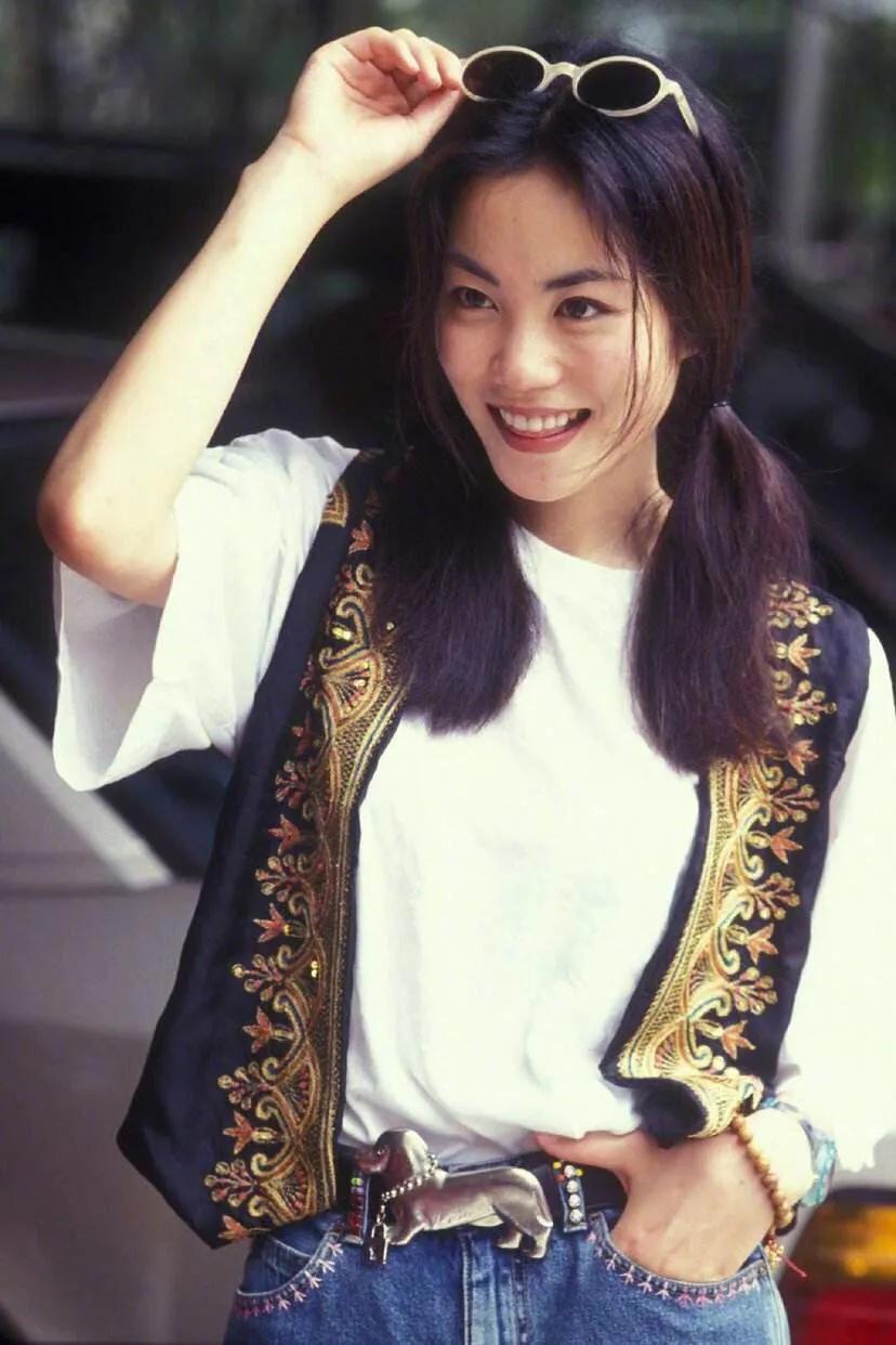 摇滚歌手窦唯王菲,汪峰和窦唯谁厉害