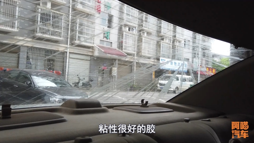 新车4s店送了一个贴膜有没有必要,为什么不建议买车送4个贴膜