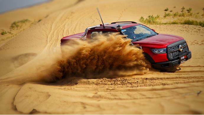 长城炮越野皮卡凭何比肩奔驰大g (比长城炮越野版更好看的越野皮卡)