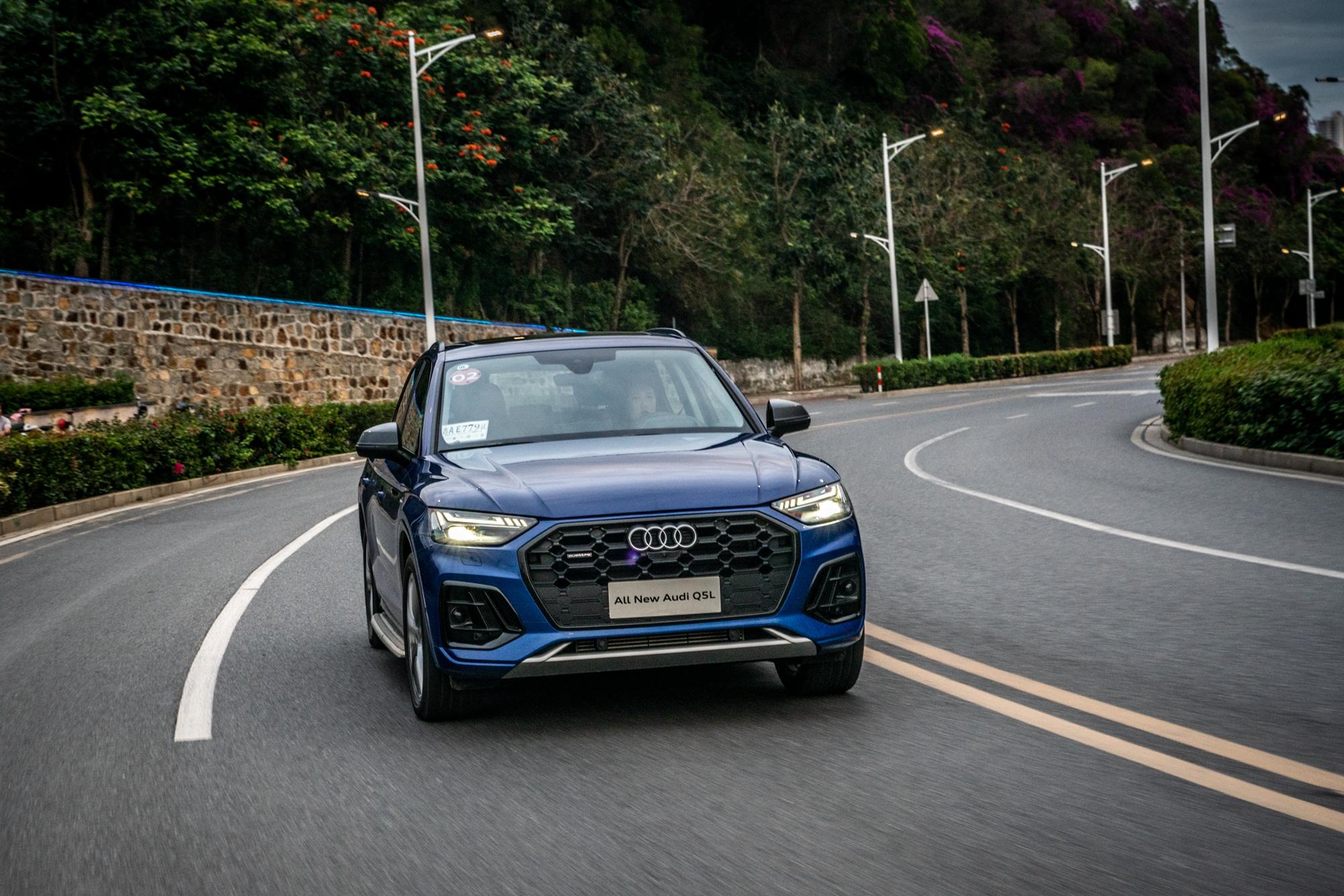 2020款奥迪q5lquattro山地测评,新款奥迪q5l场地试驾