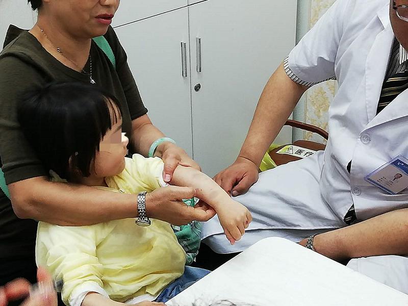 看皮肤病的名医,看皮肤病的老医生