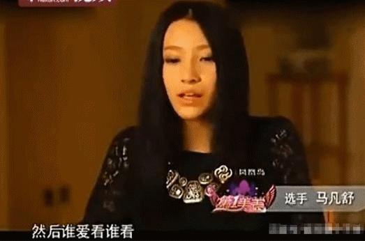 她曾是央视最美主持人,央视著名主持人走秀