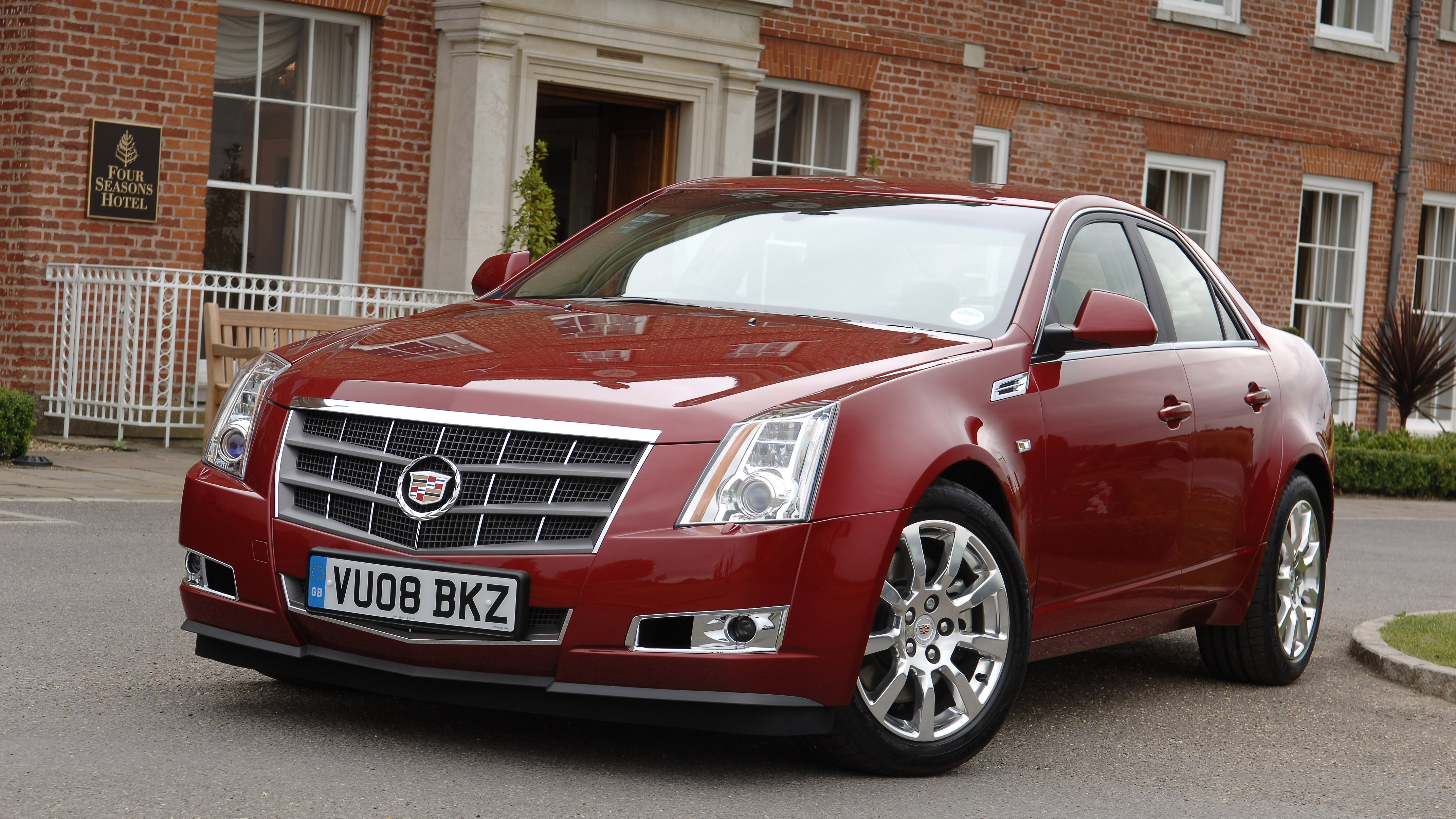 想拥有一台豪华品牌轿车,想拥有一台自己的车