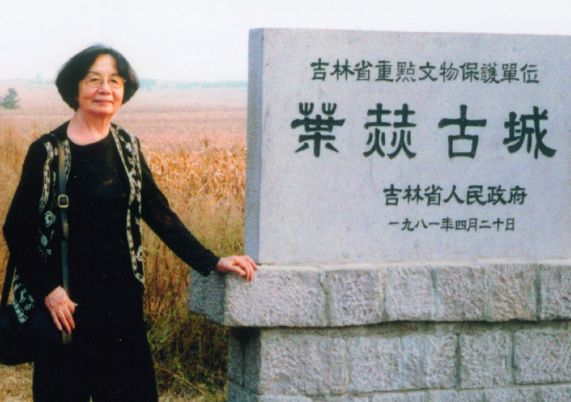 被誉为“中国最后的女先生”，但她的力量不止于此