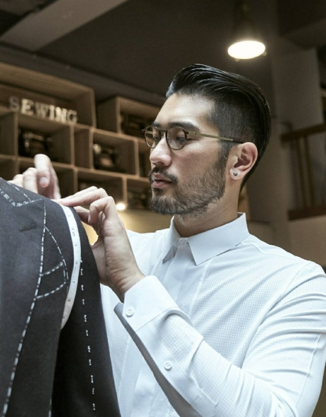 高以翔男士西服,高以翔穿自己品牌的西服