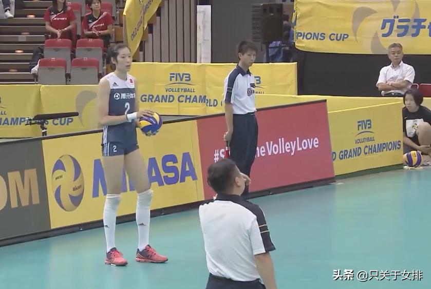 女排连续发球得分,朱婷连发三球中国女排惊天逆转