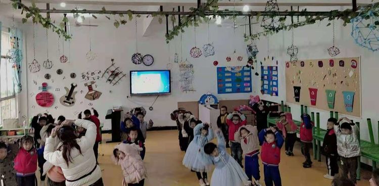 感恩有你快乐成长幼儿园,感恩有你幼儿园主题活动