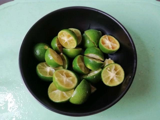 可以和蜂蜜拌着吃的水果,什么水果柠檬蜂蜜最刮油