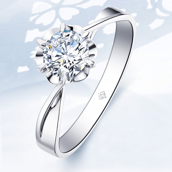 钻戒挑选视频,挑选钻戒的方法和技巧