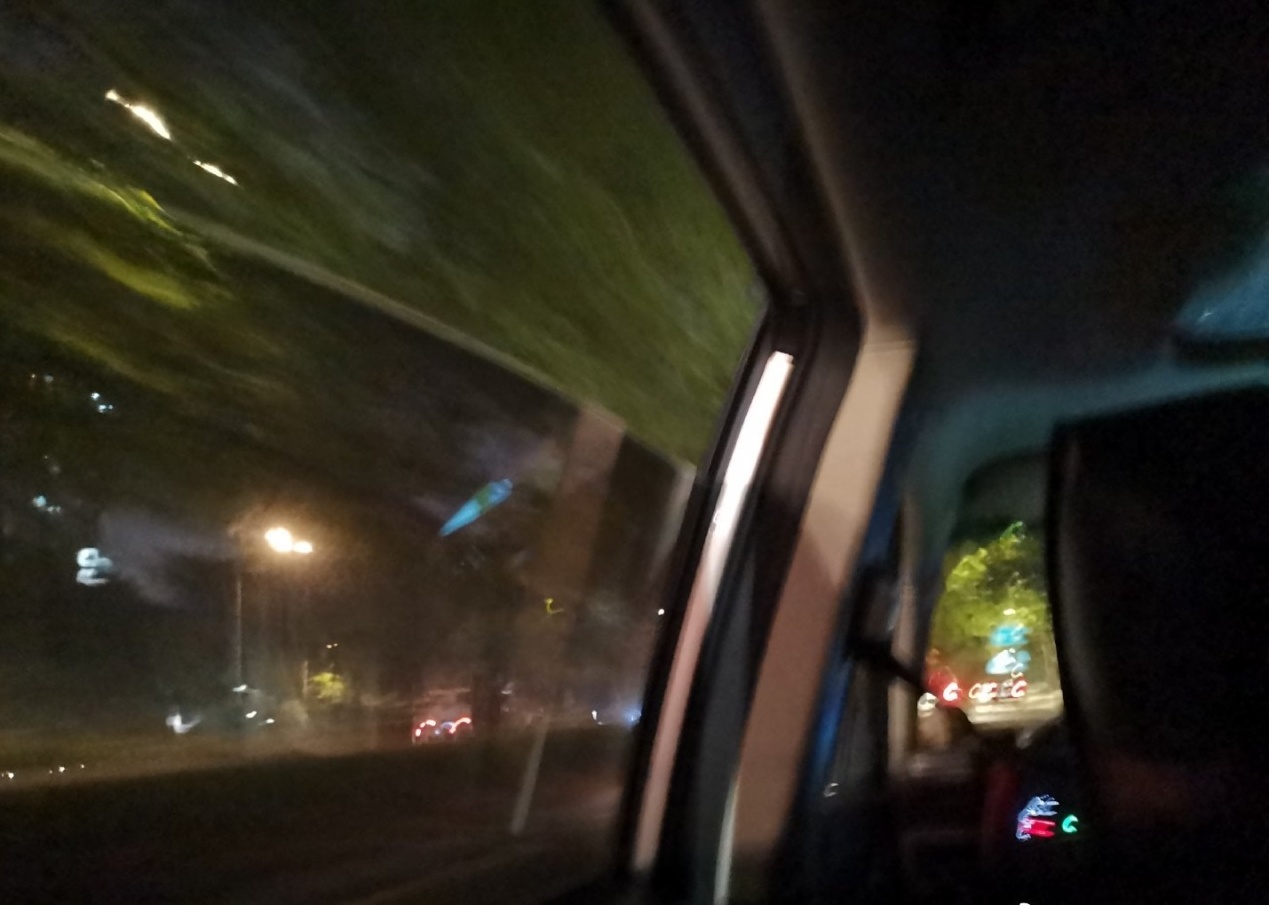 曾经值一百万的出租车牌照，现在五万没人要？司机最后的底牌没了