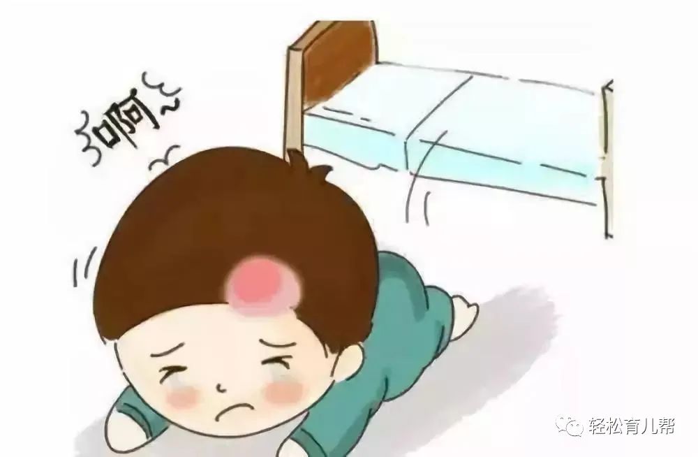 小孩从床上摔下来怎么样判断没事,婴儿从床上摔下要怎么处理