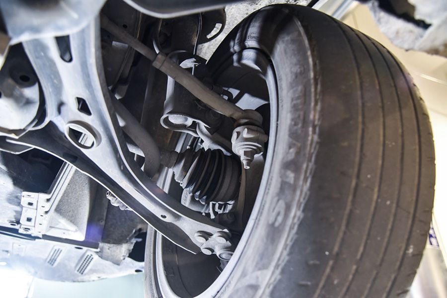 小鹏g3前后防撞梁拆解分析,小鹏g3i深度测评拆解