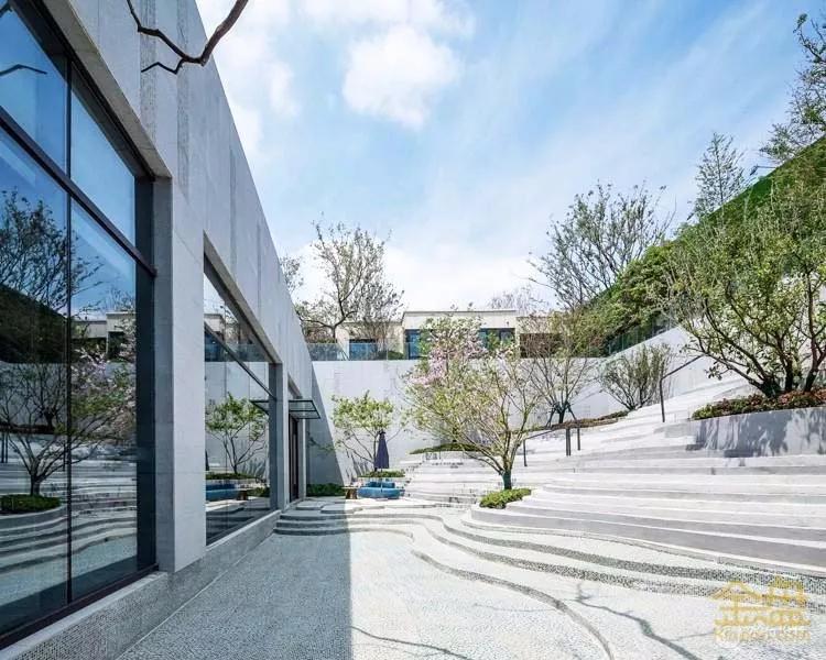 一波优雅的高差处理，漂亮