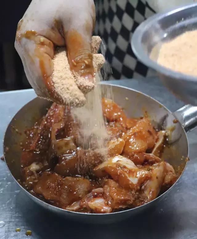 一道菜热卖16年!看看人家是怎么做的