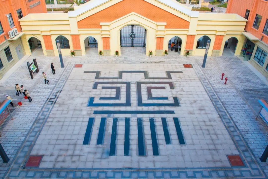 昆明各中学宿舍,昆明学校食堂饭菜价格表