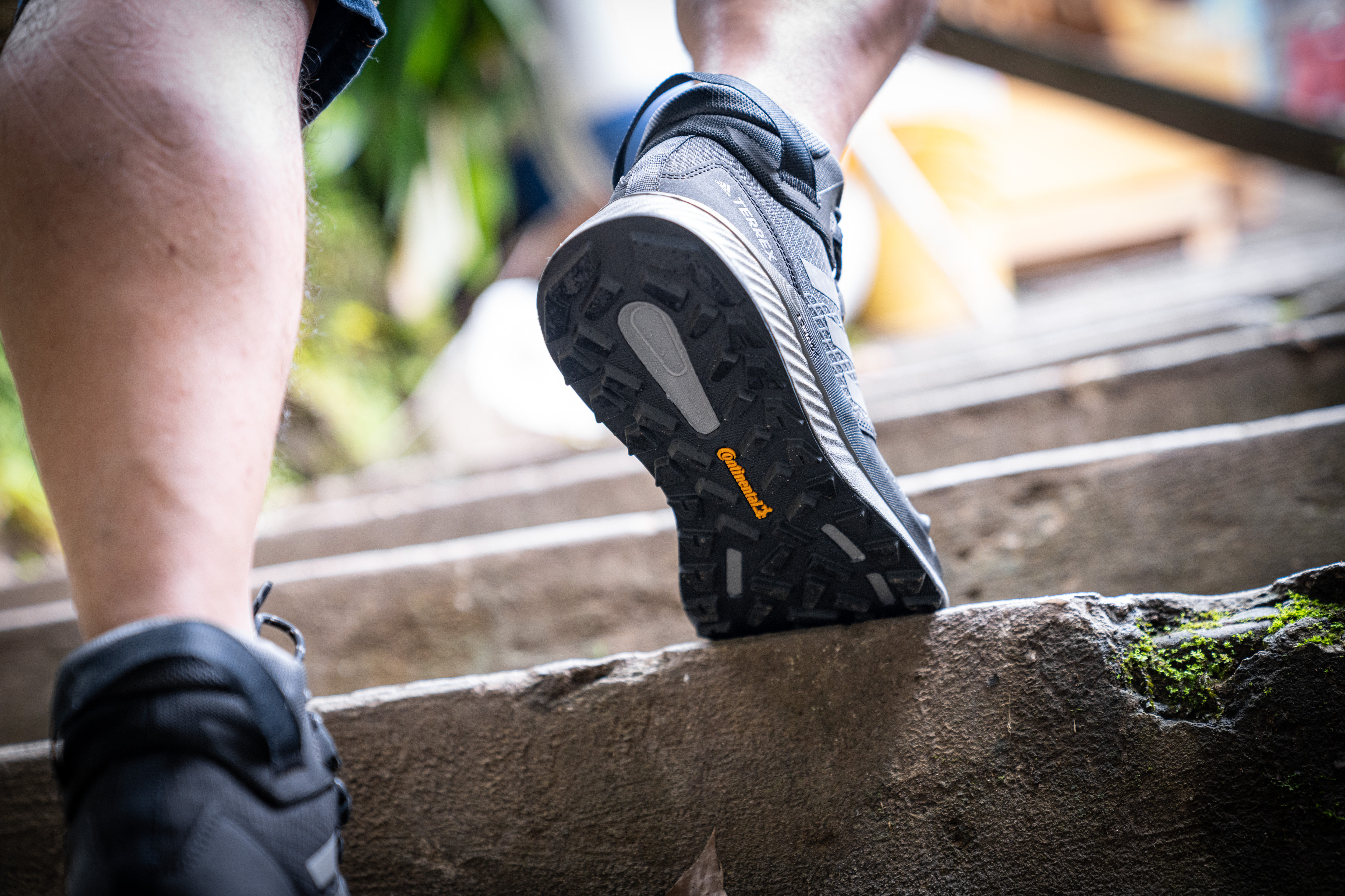 adidasterrex户外鞋卡其色,adidasterrex户外跑鞋评测