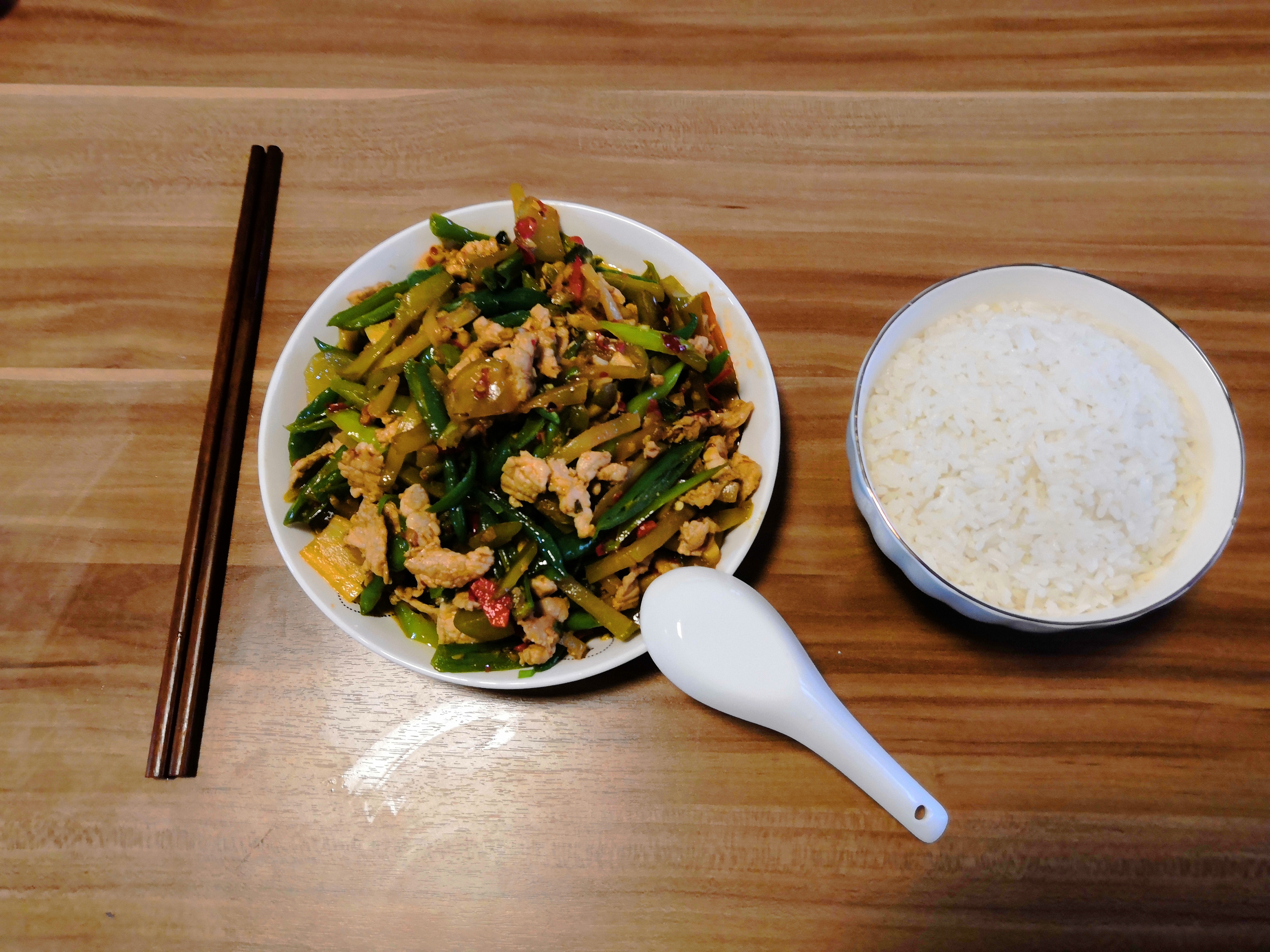 会做饭的男人迷人视频,会做饭的男人是种什么体验