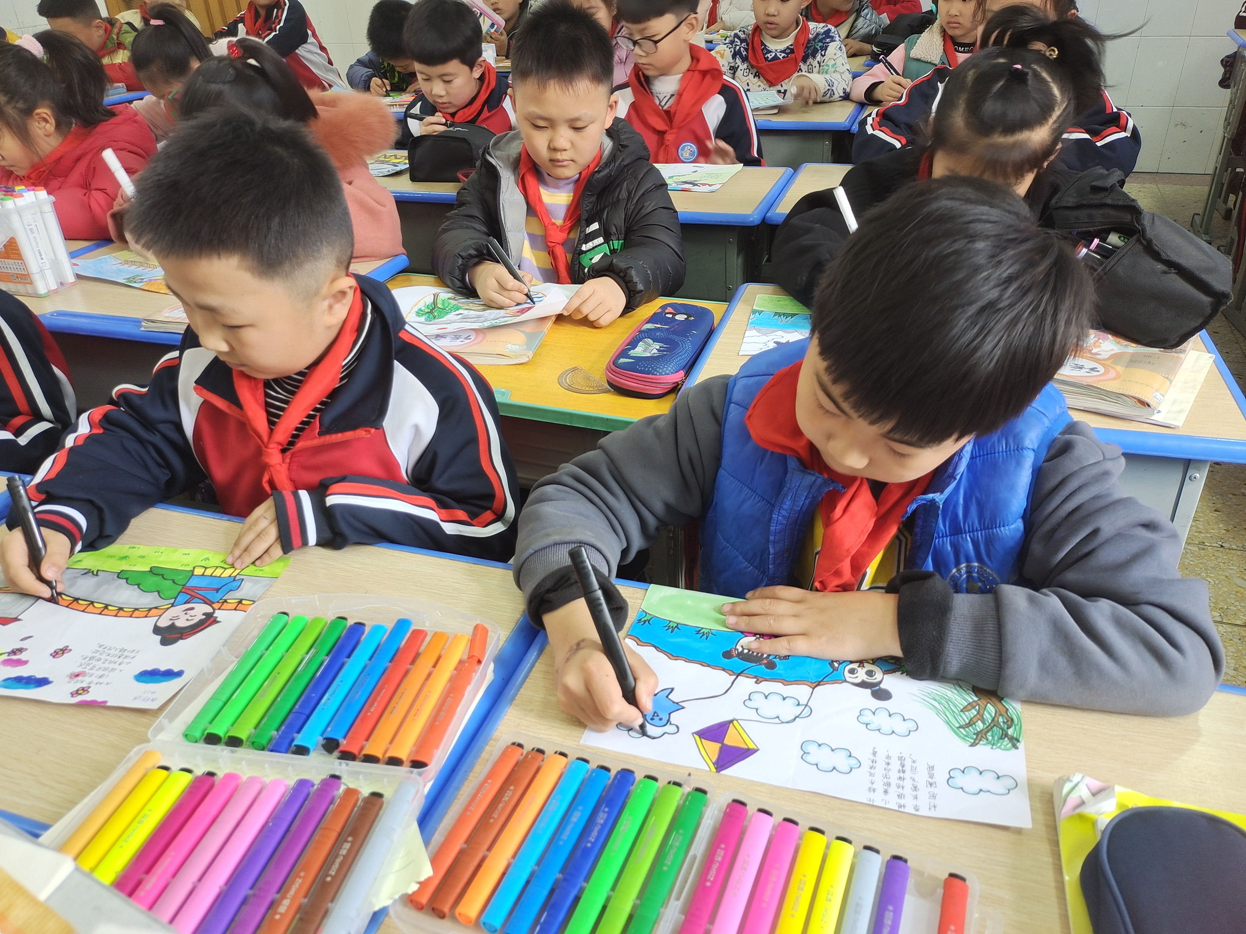 薛城区临山公园手抄报,薛岗小学开展庆六一黑板报评比