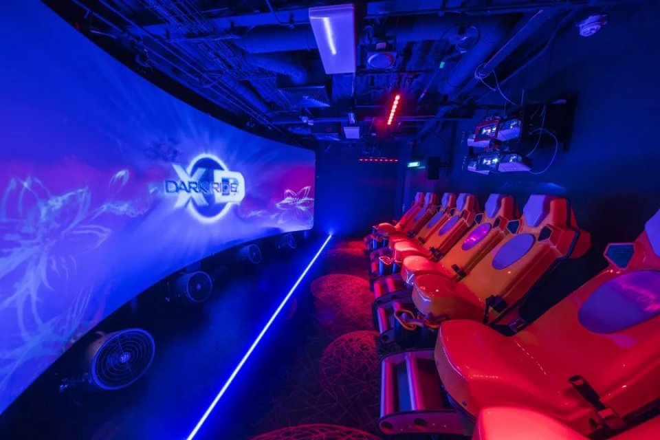 世界梦号邮轮全图,全球最大海上超级城堡