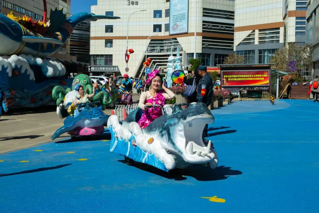 海洋剧场秀、丛林萌宠乐园、风车向阳花，昆明热闹新春，属于它