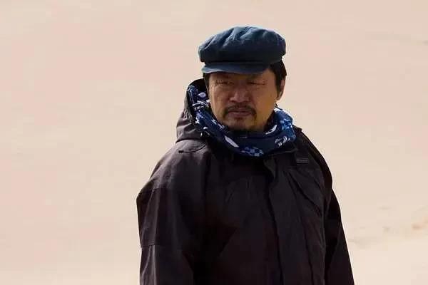 导演界的“扫地神僧”，10年8部神剧，他撑起了国产剧半壁江山