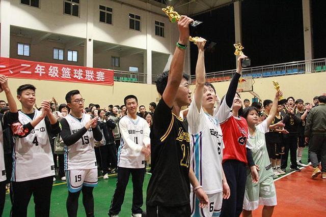 安阳一中举行2021年一二年级篮球联赛