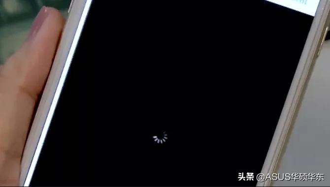 iphone突然黑屏打不开是怎么回事,iphone卡屏如何解决