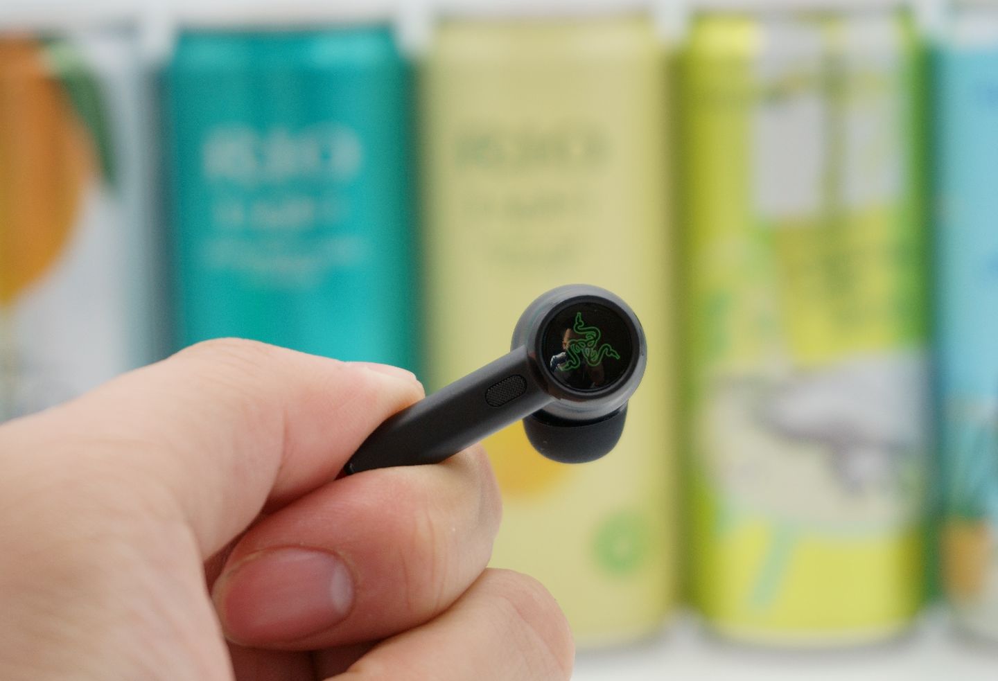 雷蛇战锤狂鲨v2专业版降噪耳塞,雷蛇战锤狂鲨v2专业版pubg测评