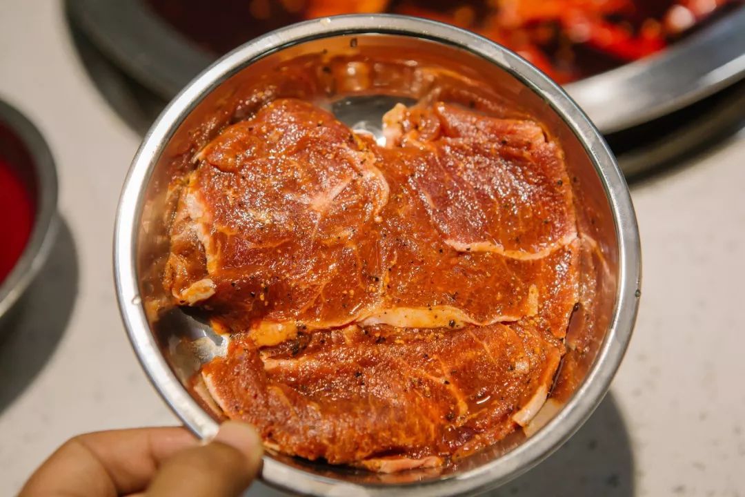 太原老字号火锅店,成都网红店排队4000多桌